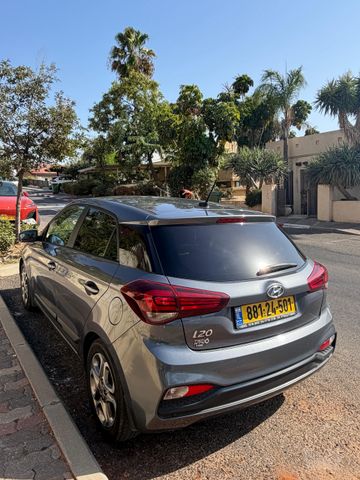 יונדאי i20