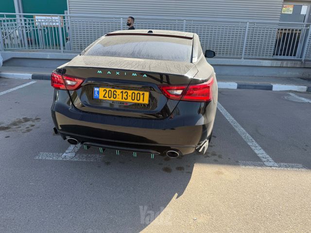 ניסאן מקסימה