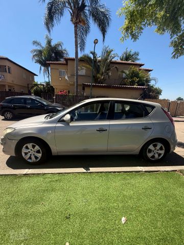 יונדאי i30