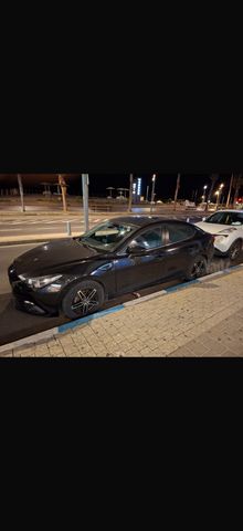 מאזדה 3