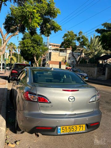 מאזדה 3