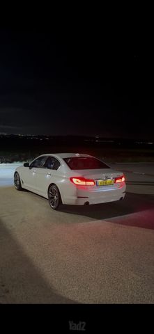 מודעת רכב ב מ וו סדרה 5