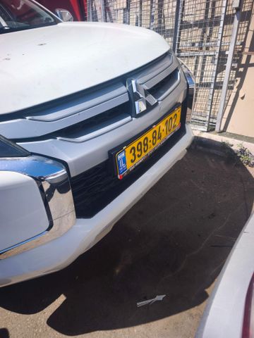 מודעת רכב מיצובישי טרייטון / L200