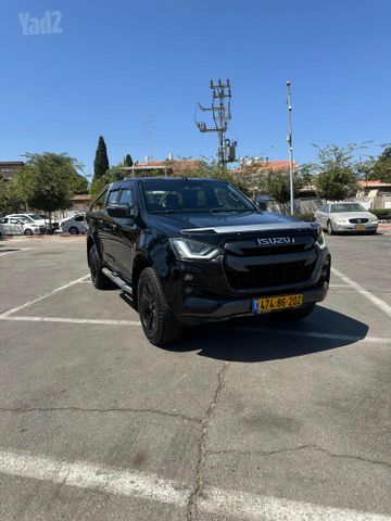 איסוזו די-מקס