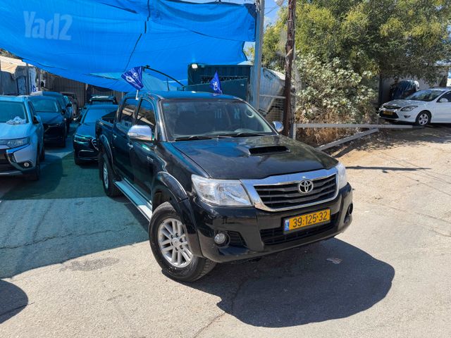 מודעת רכב טויוטה היילקס
