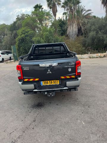 מיצובישי טרייטון / L200