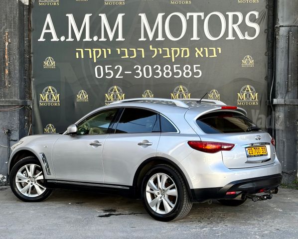 QX70 GT Premium אוט׳ בנזין 3.7 (320 כ״ס)