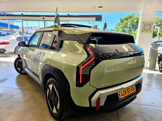 קיה EV3
