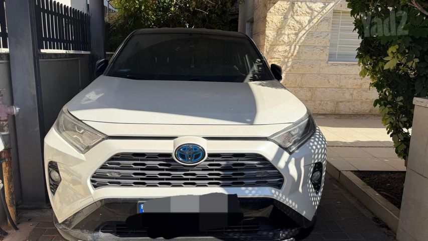 טויוטה RAV4