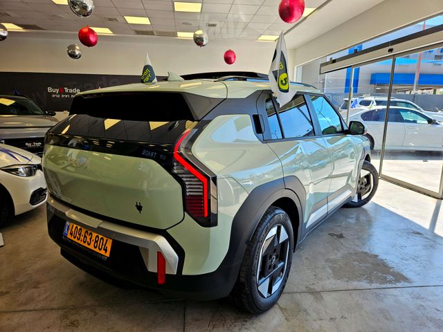 קיה EV3