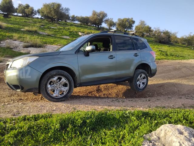 מודעת רכב סובארו פורסטר
