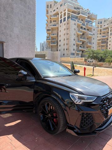 אאודי RS Q3