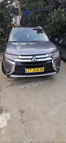 מיצובישי אאוטלנדר