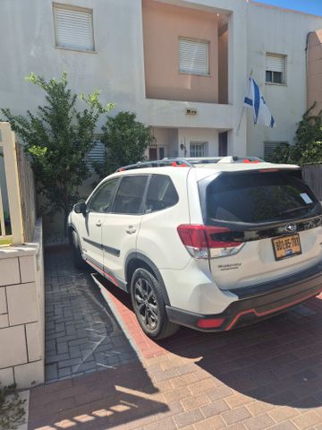סובארו פורסטר