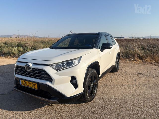 טויוטה RAV4