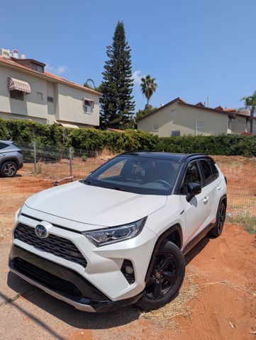 טויוטה RAV4