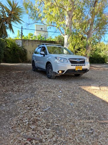 סובארו פורסטר