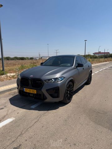 ב מ וו X6