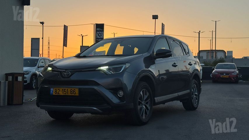 טויוטה RAV4