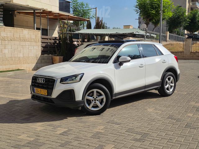 מודעת רכב אאודי Q2 1
