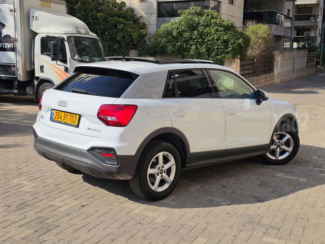 אאודי Q2