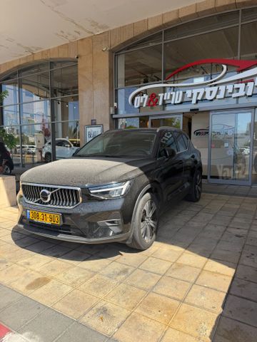 וולוו XC40