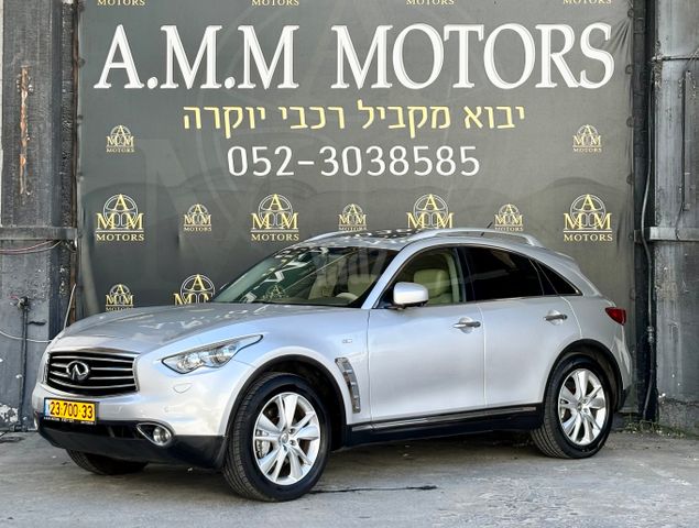 אינפיניטי QX70