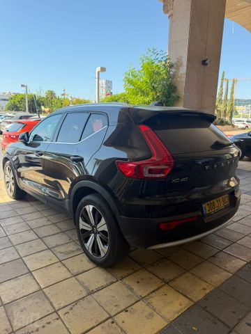 וולוו XC40