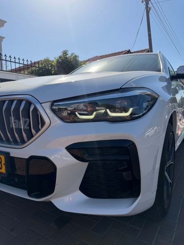 ב מ וו X6