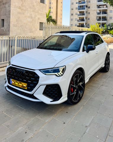 אאודי RS Q3
