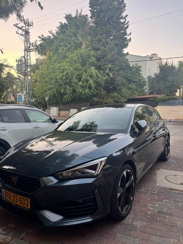 קופרה לאון