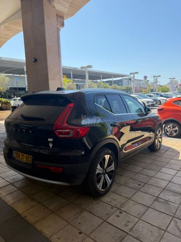 וולוו XC40