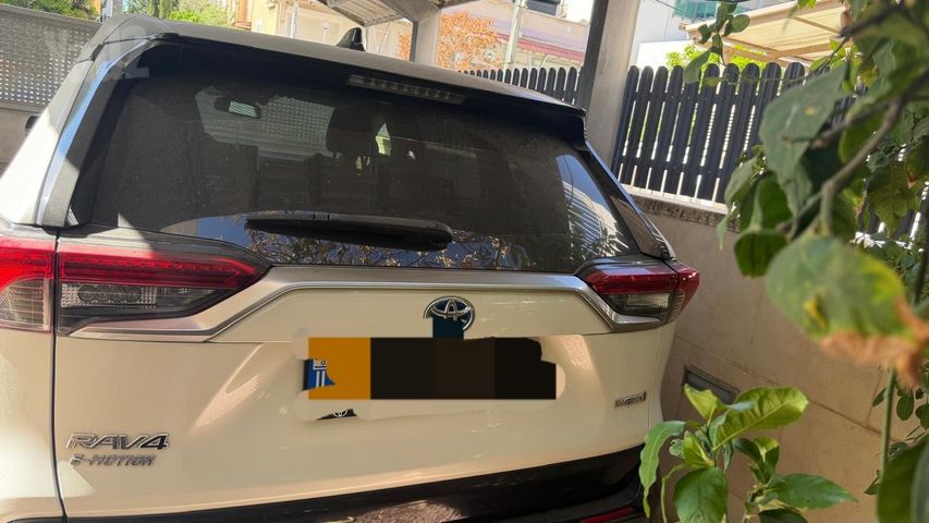 טויוטה RAV4
