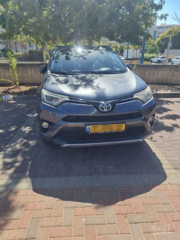 טויוטה RAV4