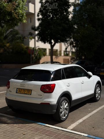 אאודי Q2