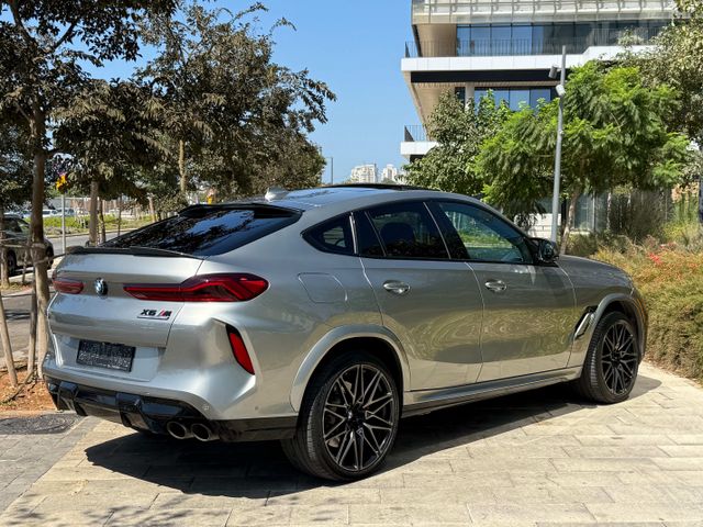 ב מ וו X6 M