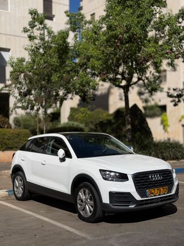 אאודי Q2