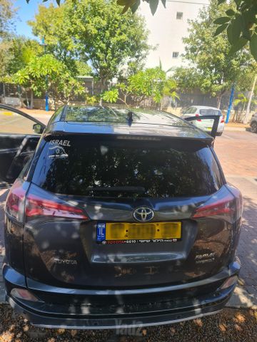 טויוטה RAV4