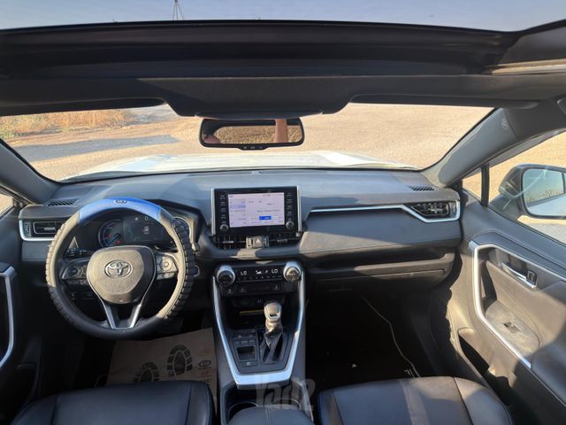 טויוטה RAV4