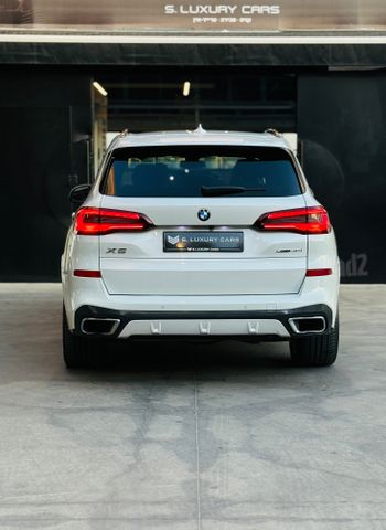 ב מ וו X5