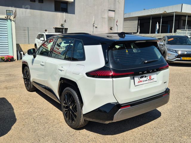 טויוטה RAV4