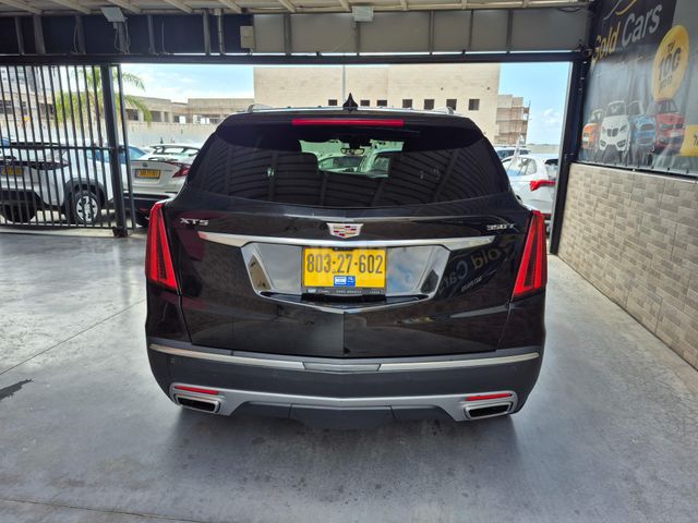 קאדילק XT5