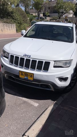 מודעת רכב ג'יפ גרנד צ'ירוקי