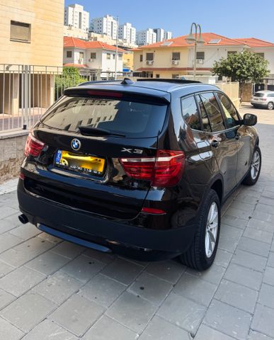 ב מ וו X3