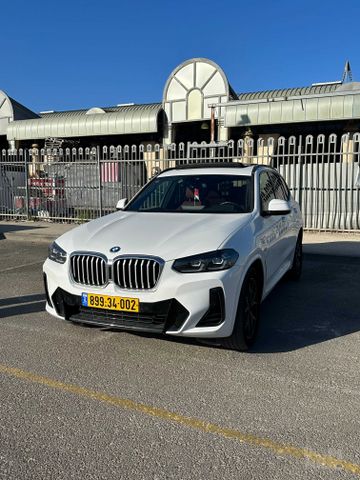 ב מ וו X3