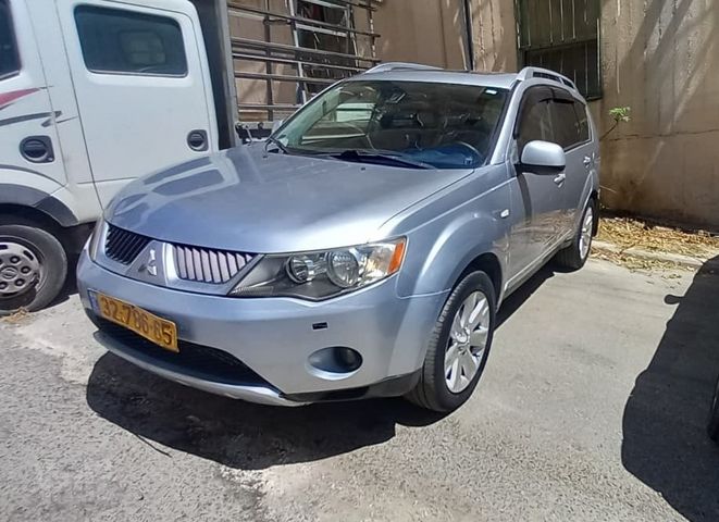 מודעת רכב מיצובישי אאוטלנדר