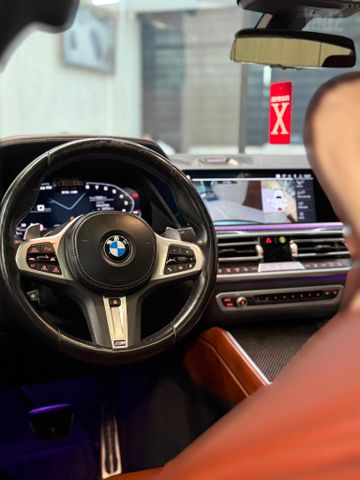 ב מ וו X6