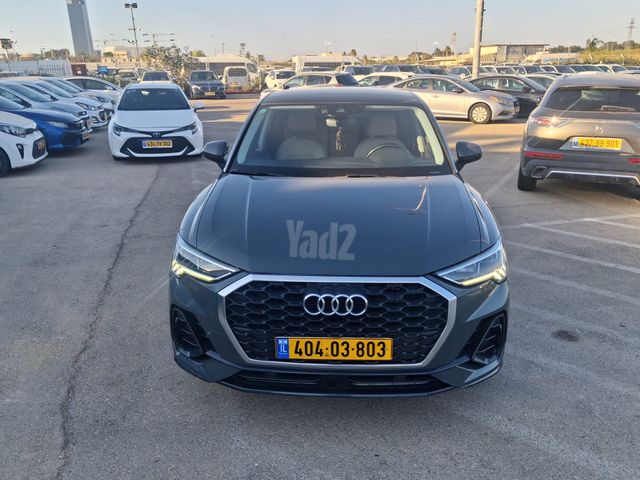 אאודי Q3