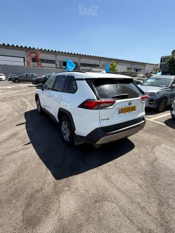 מודעת רכב טויוטה RAV4 2