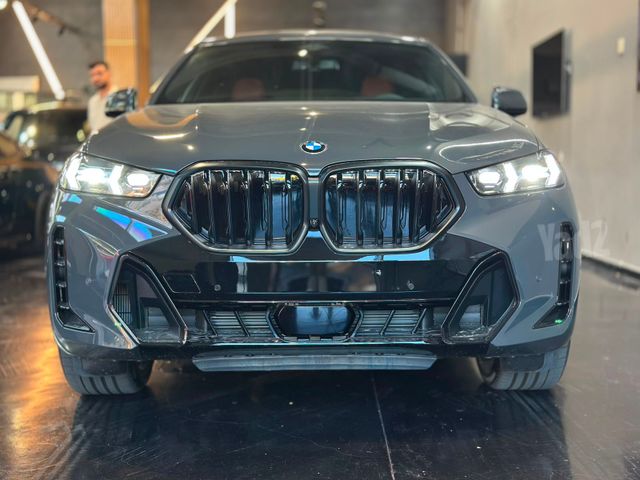 ב מ וו X6
